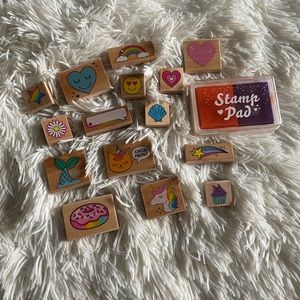 Art stamp ink pad and stamps